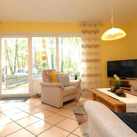 Ferienhaeuser Dpppelhaushaelfte, Am Badesteig 4c Casa de Férias *