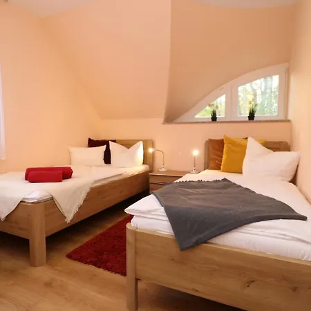 Casa de Férias Ferienhaeuser Dpppelhaushaelfte, Am Badesteig 4c Dierhagen