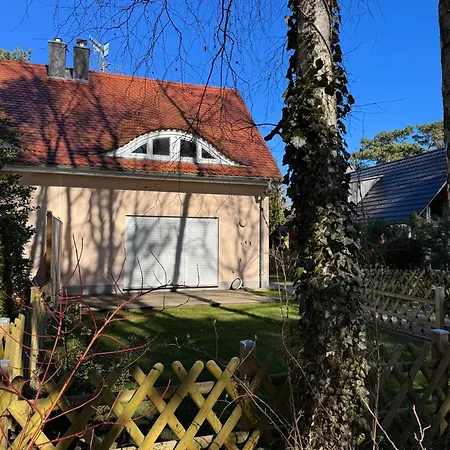 Ferienhaeuser Dpppelhaushaelfte, Am Badesteig 4c Casa de Férias *